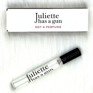 🔴 JULIETTE HAS A GUN - Not A - Travel Spray